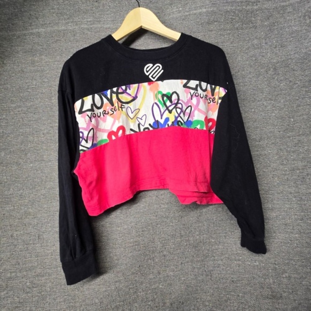 Justice Girls Cropped Long Sleeve Shirt Black Pink Heart Graffiti Size M 10